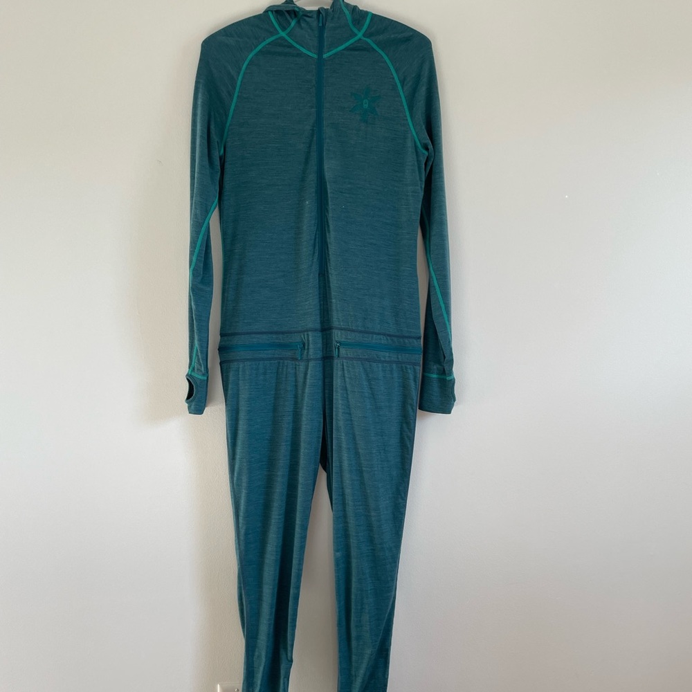 Air Blaster merino wool onesie (size M)